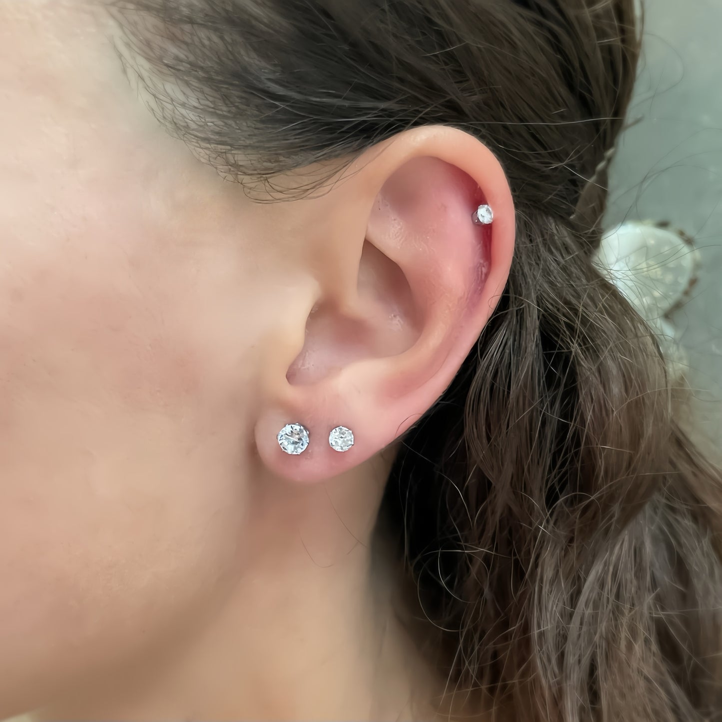 Crystal Stud Earrings Silver Colored 4mm