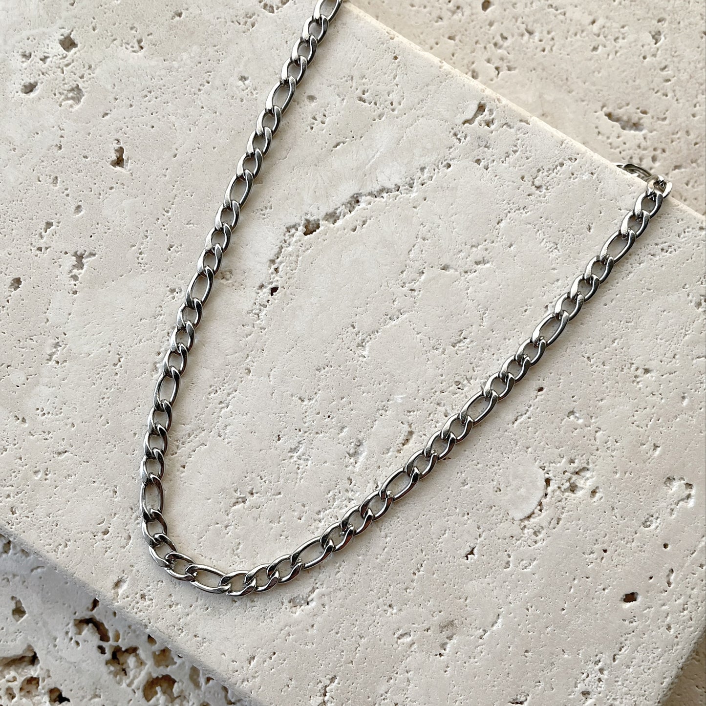 Figaro Necklace Silver Colored