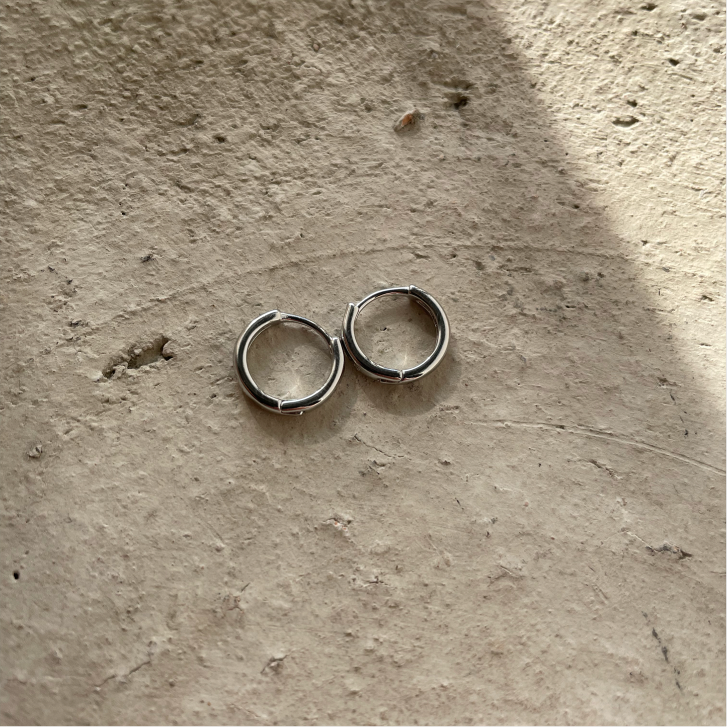 Classic Creoles Silver Colored Medium